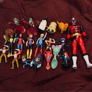 Source Unknown‎ Action Figure Collection with Red and Black Hero